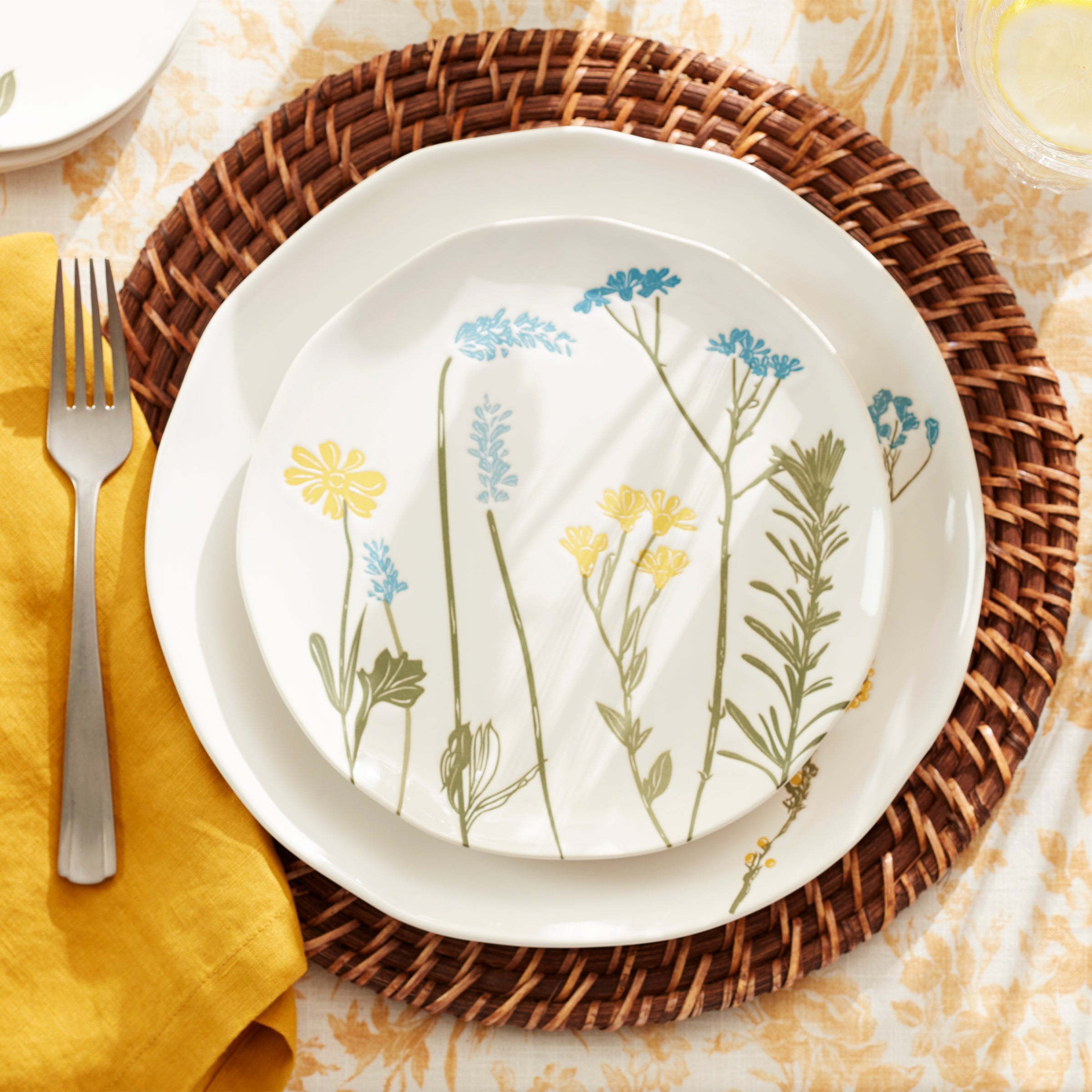 Wildflower Stoneware Dinner Plates, Set of 4 - Image 3