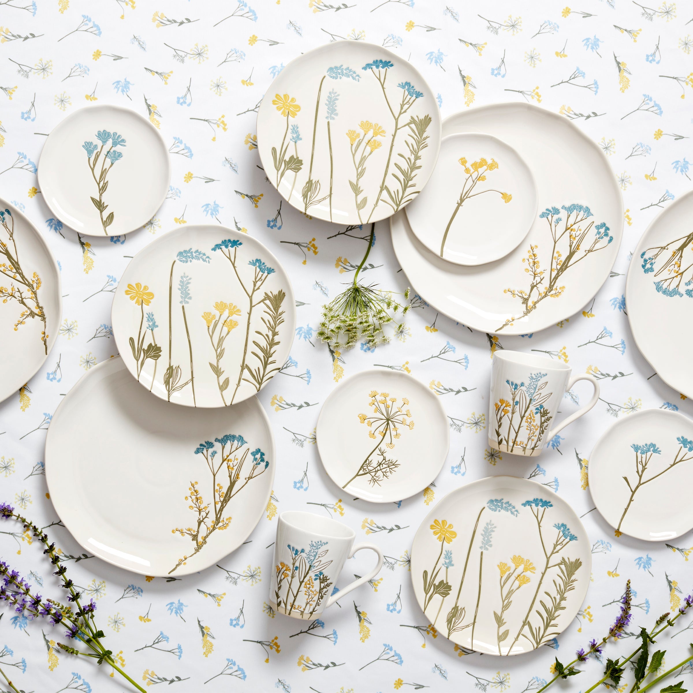 Wildflower Stoneware Dinner Plates, Set of 4 - Image 8